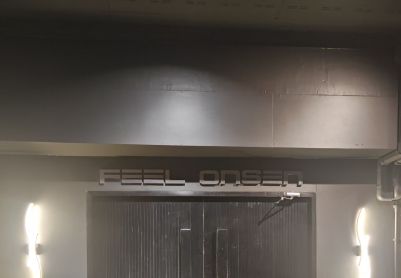 曼谷（挽卿）Feel Onsen 分10的荧光手环和钥匙环 有巡航迷宫