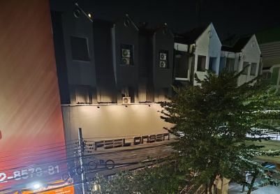 探访曼谷Feel Onsen：漆黑的巡航迷宫，分1/0的荧光手环